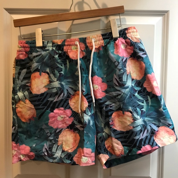 floral swim trunks - Picture 2 of 6